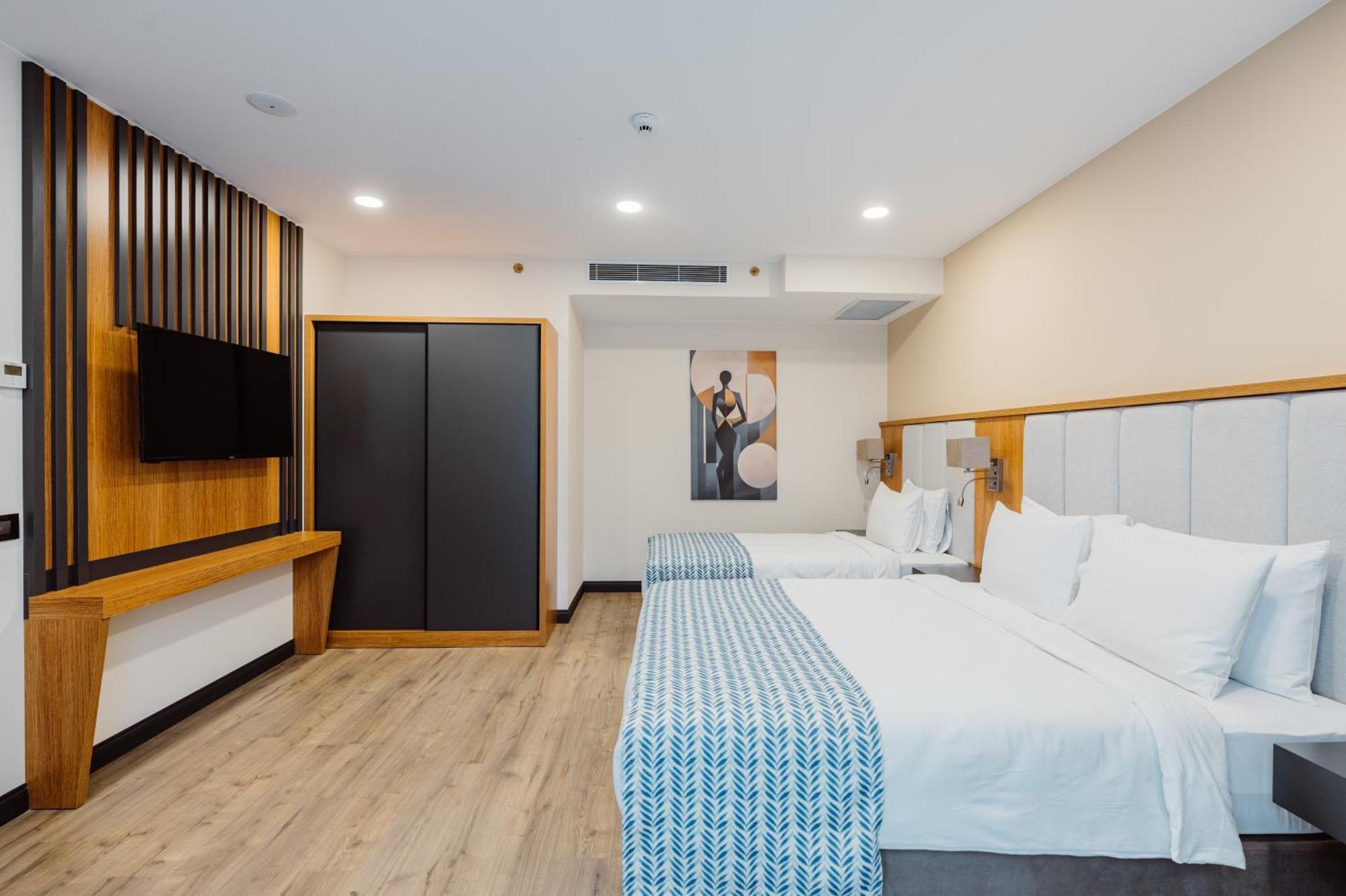 Best Western Plus Batumi Exterior foto