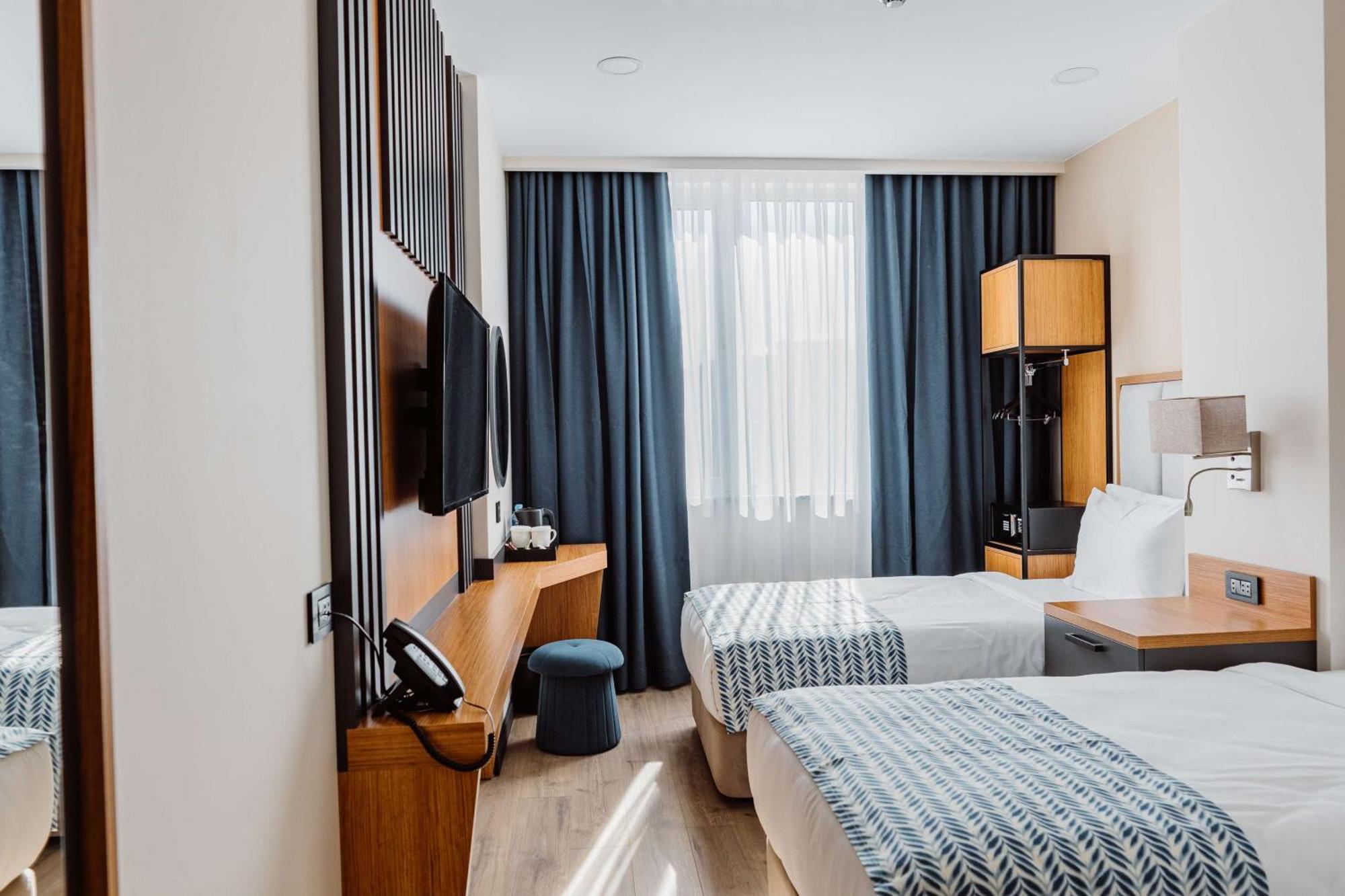 Best Western Plus Batumi Exterior foto