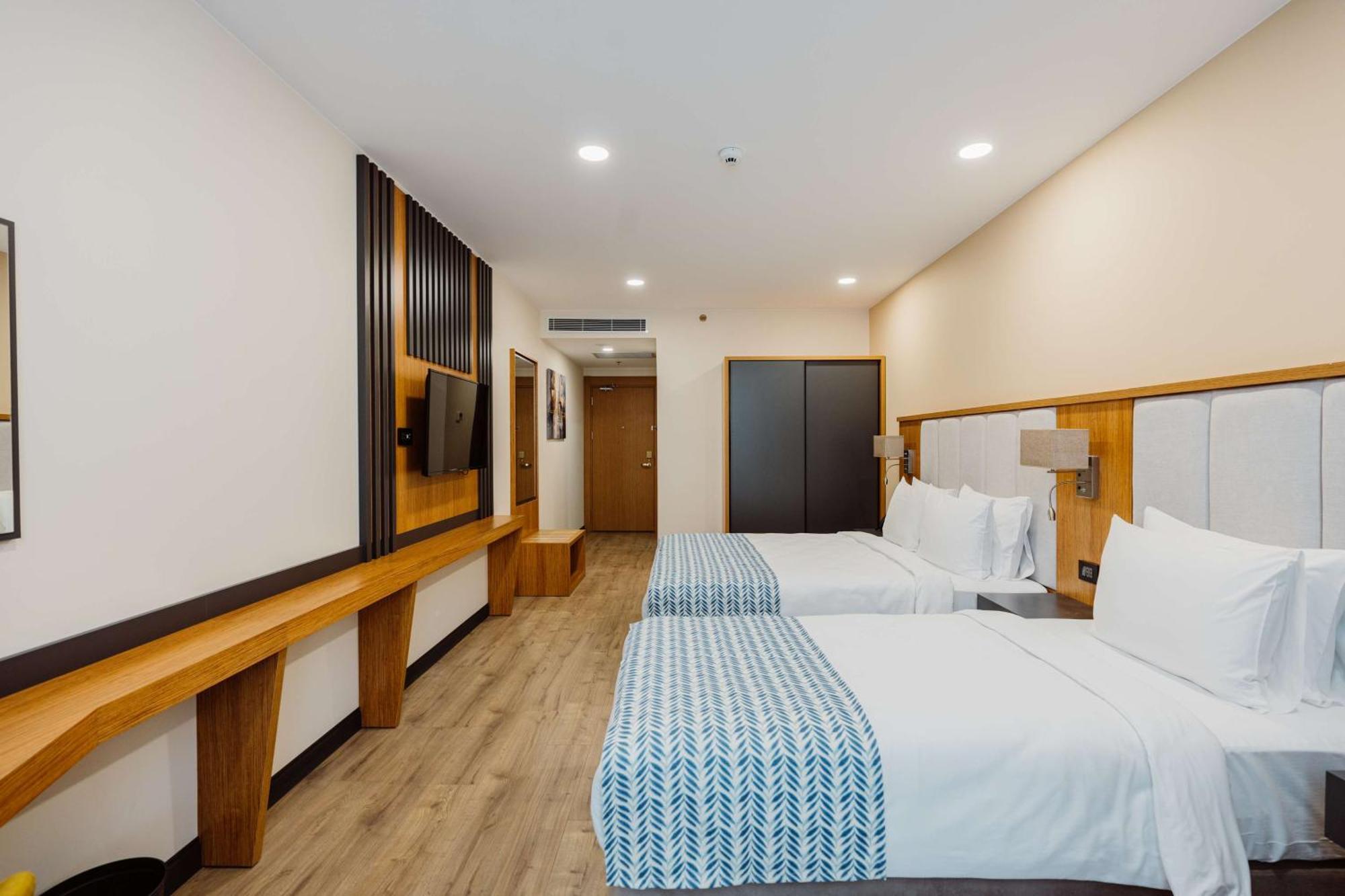Best Western Plus Batumi Exterior foto