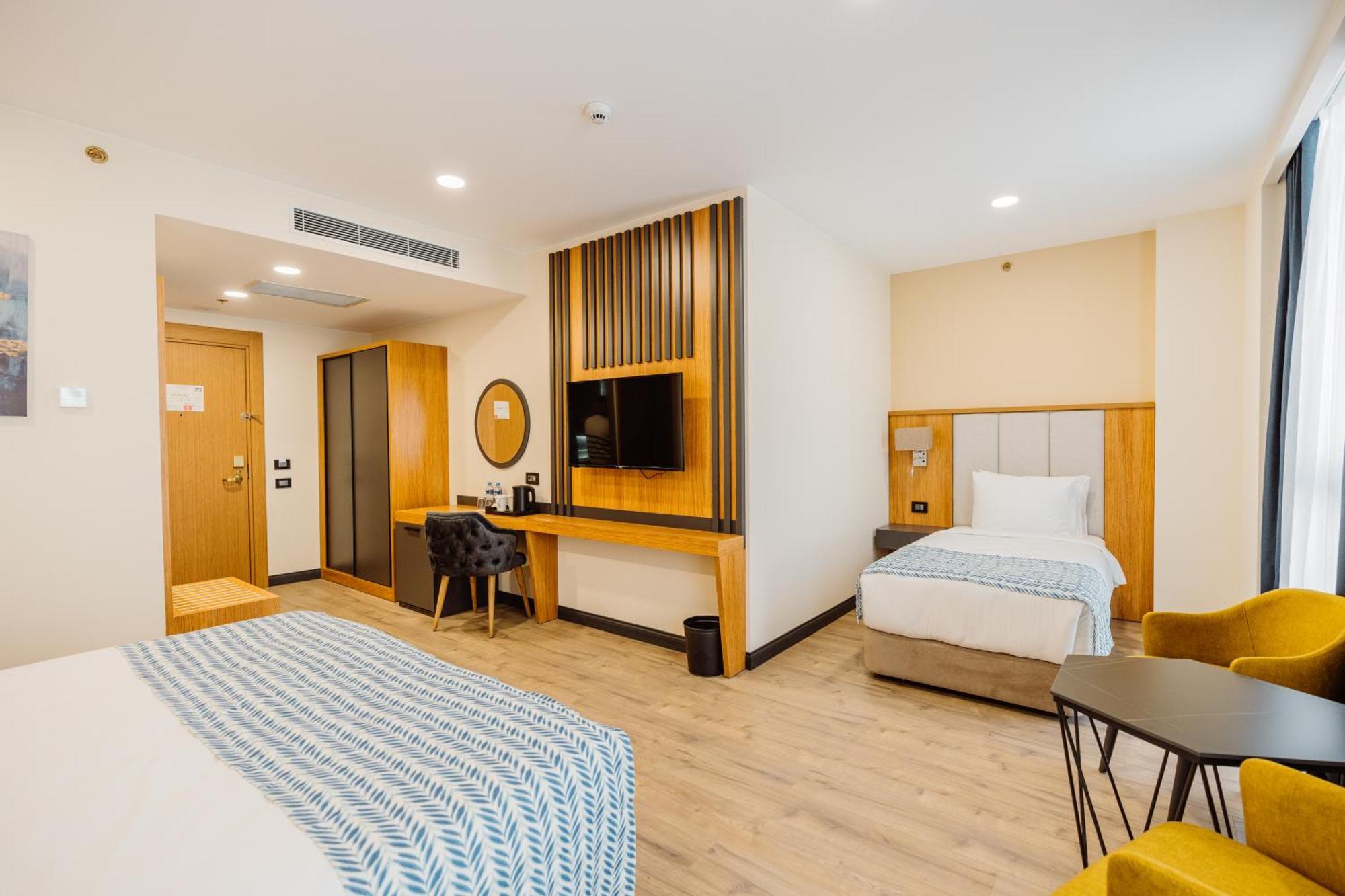 Best Western Plus Batumi Exterior foto